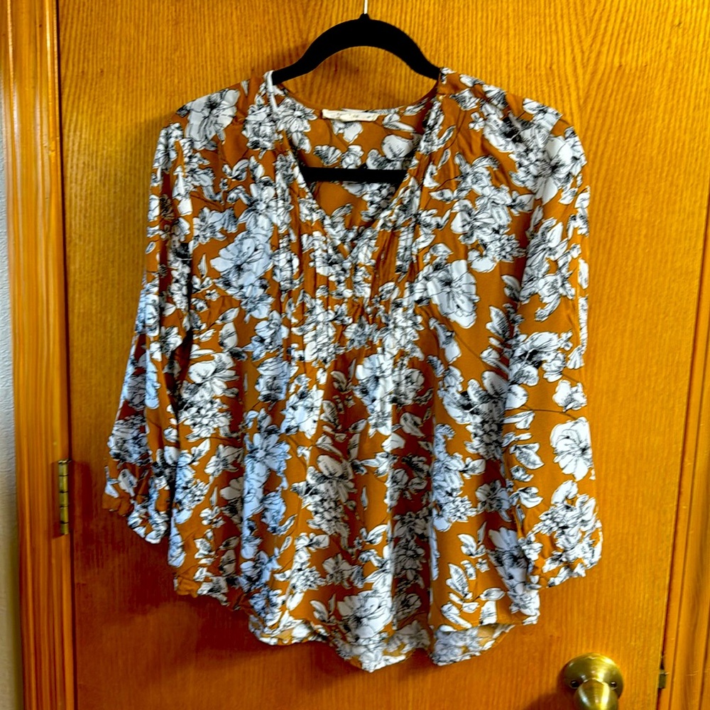 Fun2Fun Maley Pleated Top - Stitch Fix Size M